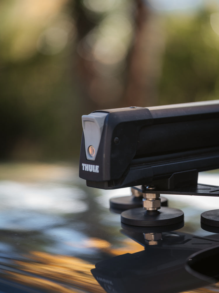 Magnetic Ski/Snowboard/Kite Carrier for Cars &amp; Vans