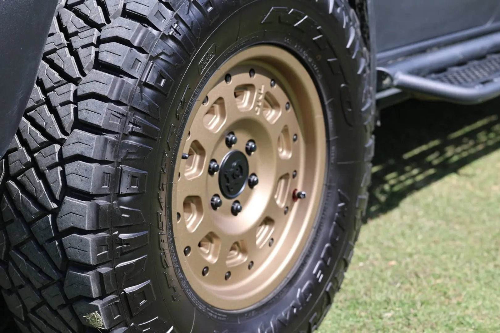 OWL Talon bronze rim aggressive tread Sprinter
