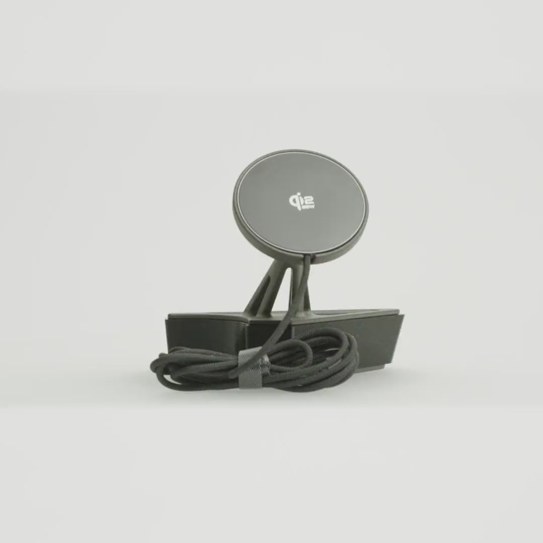 Renault Master 2024+ phone mount by Tactic Engineering, 360° view: vehicle-specific SLS Nylon 12 base with MagSafe-compatible Qi2 wireless charger. Made in Switzerland.